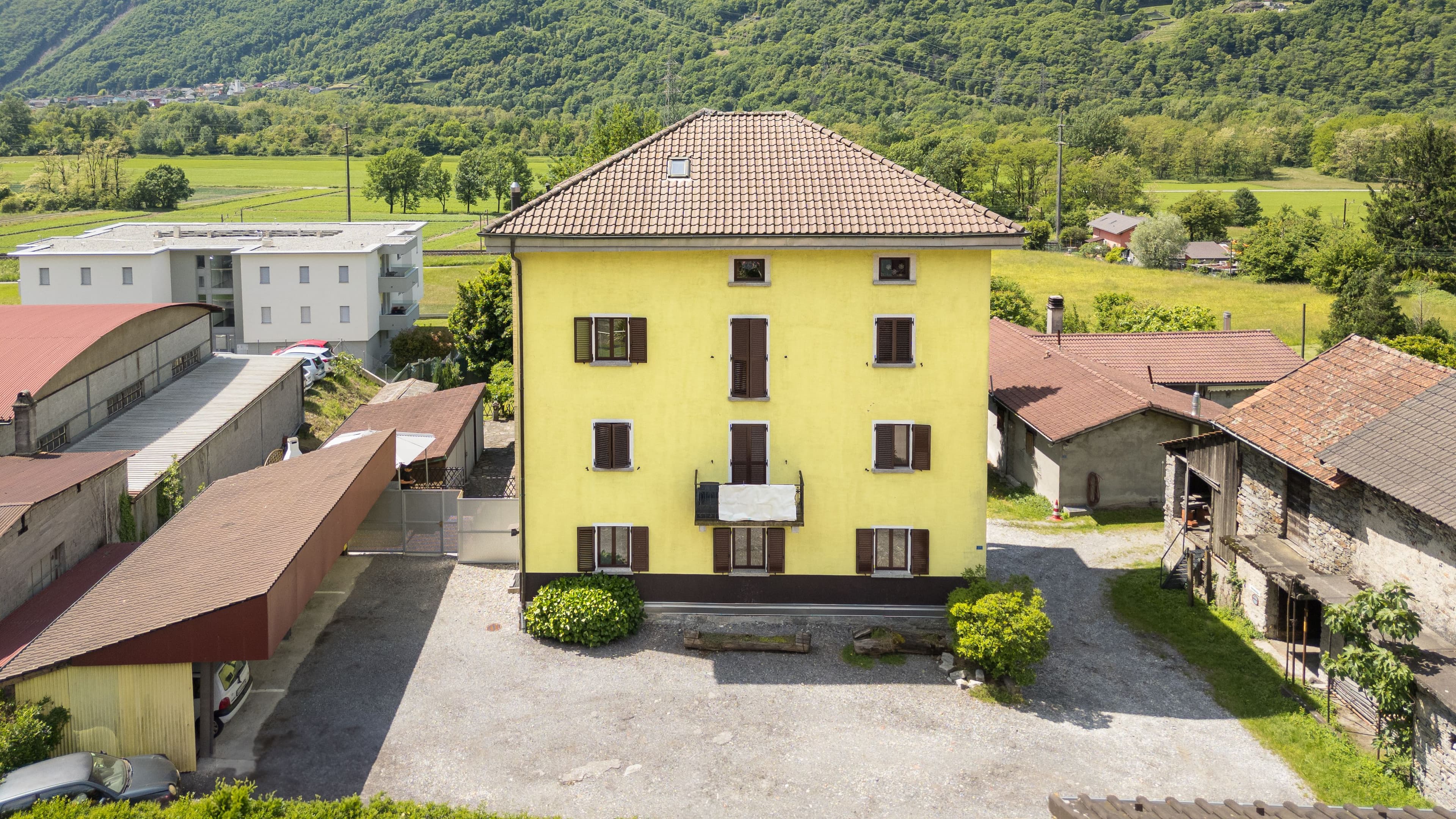 1_condominio-claro.jpg