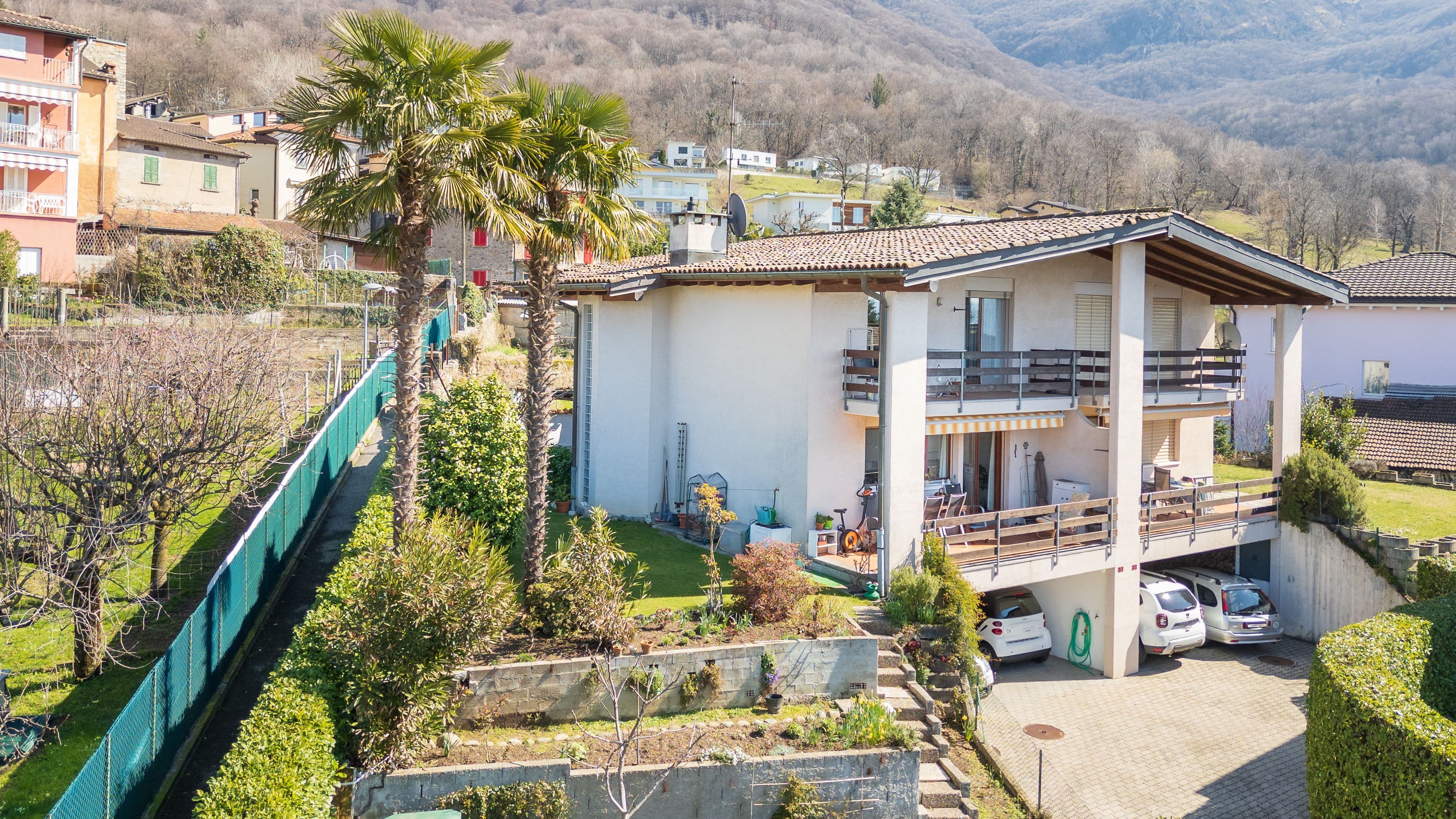 0_casa-villaluganese.jpg